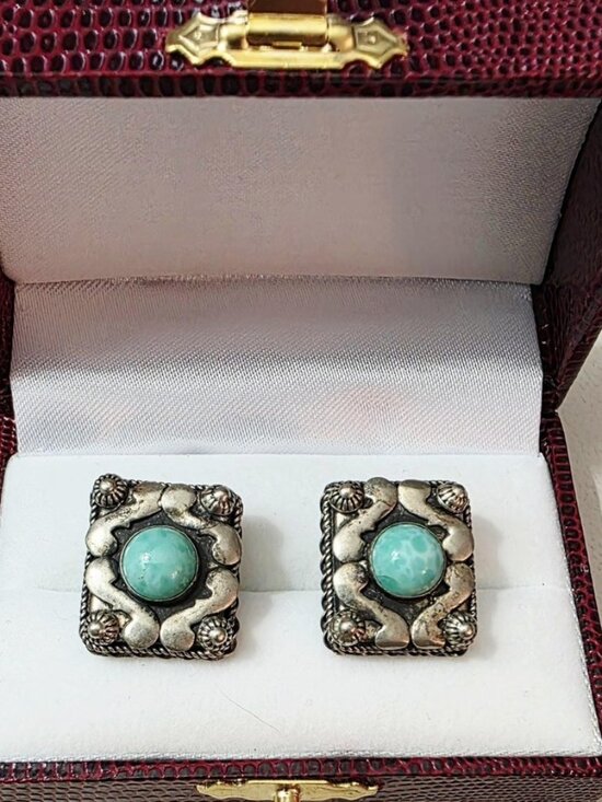 Jewelry - Vintage Southwestern Style Silver & Turquoise Rectangular Clip-On Earrings